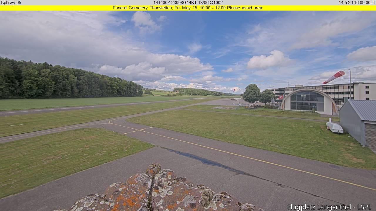 Bleienbach: Airport - Flugplatz Langenthal LSPL