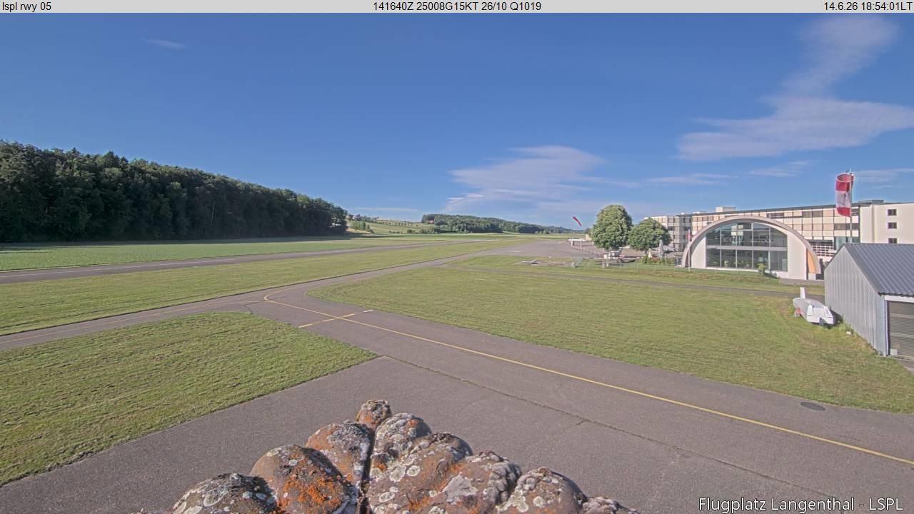 Bleienbach › Nordosten: Airfield Langenthal