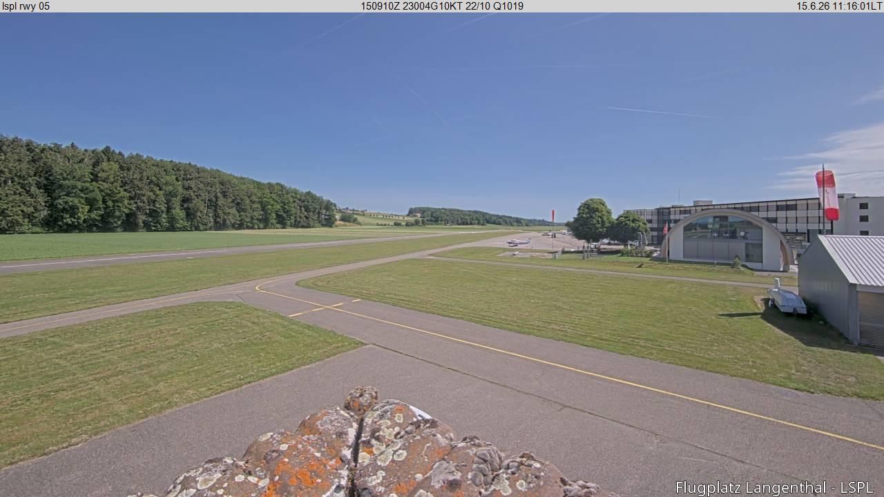 Bleienbach › Nordosten: Airfield Langenthal