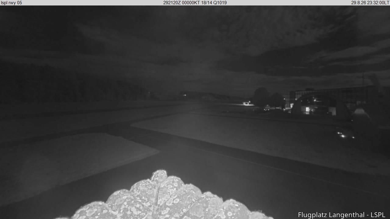 Bleienbach › Nordosten: Airfield Langenthal
