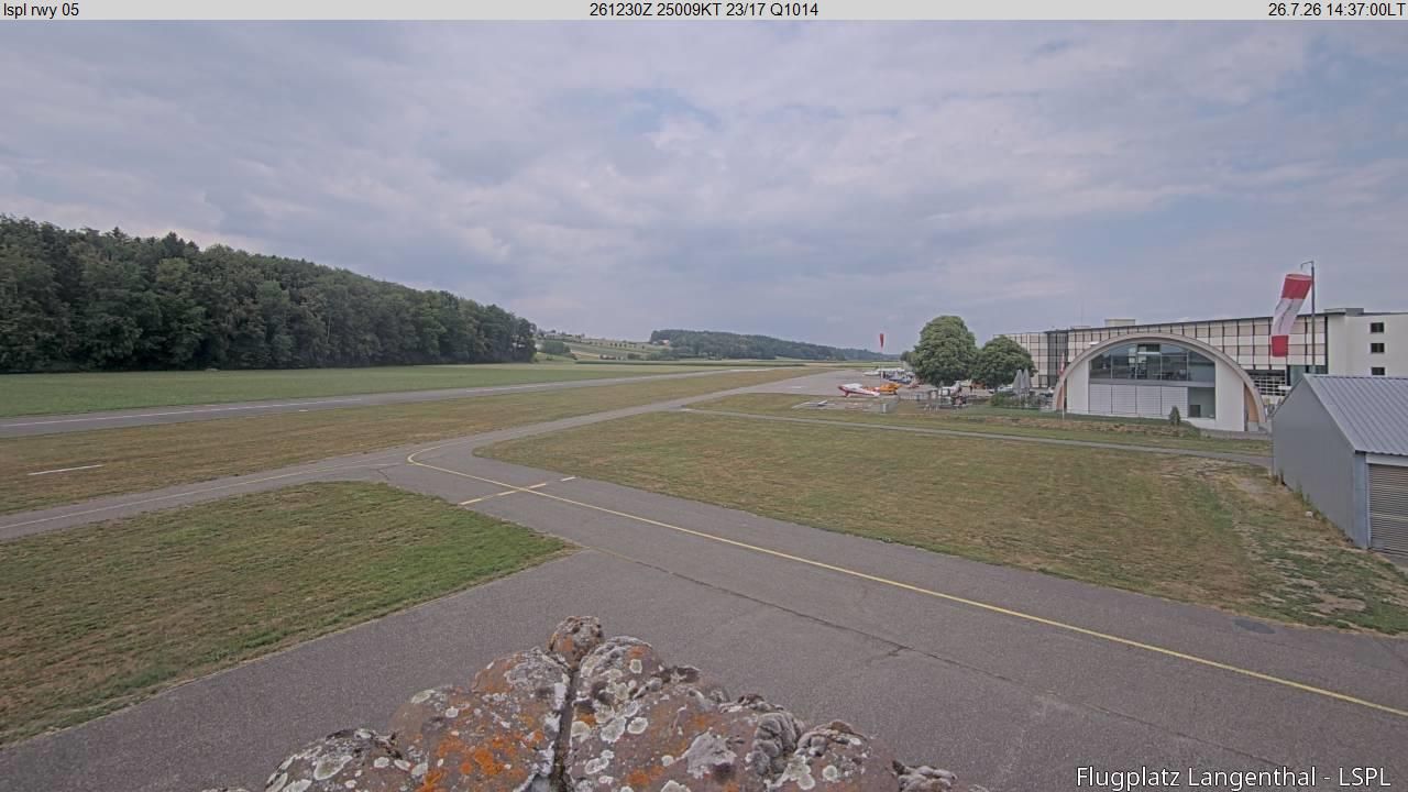 Bleienbach › Nordosten: Airfield Langenthal