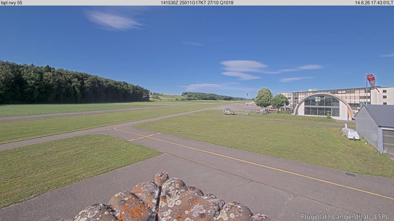 Bleienbach › Nordosten: Airfield Langenthal