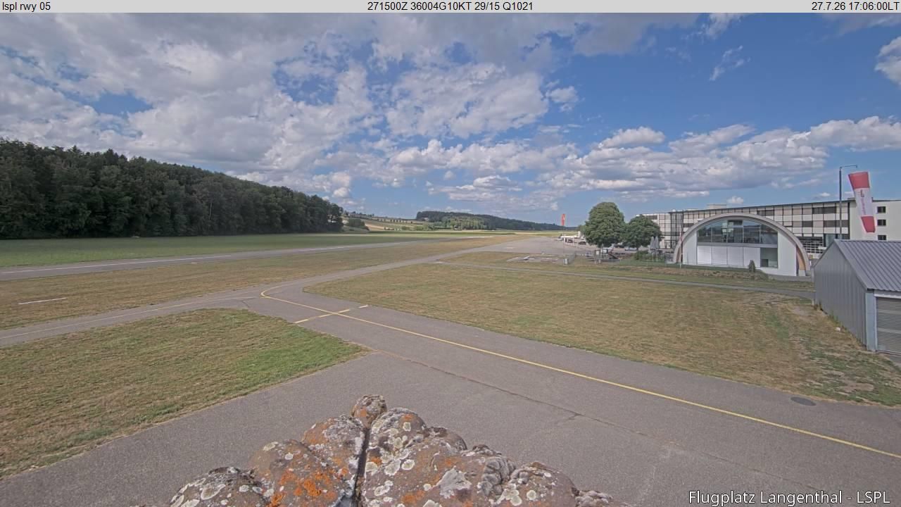 Bleienbach › Nordosten: Airfield Langenthal