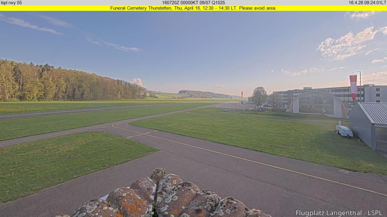 Bleienbach: Airport - Flugplatz Langenthal LSPL