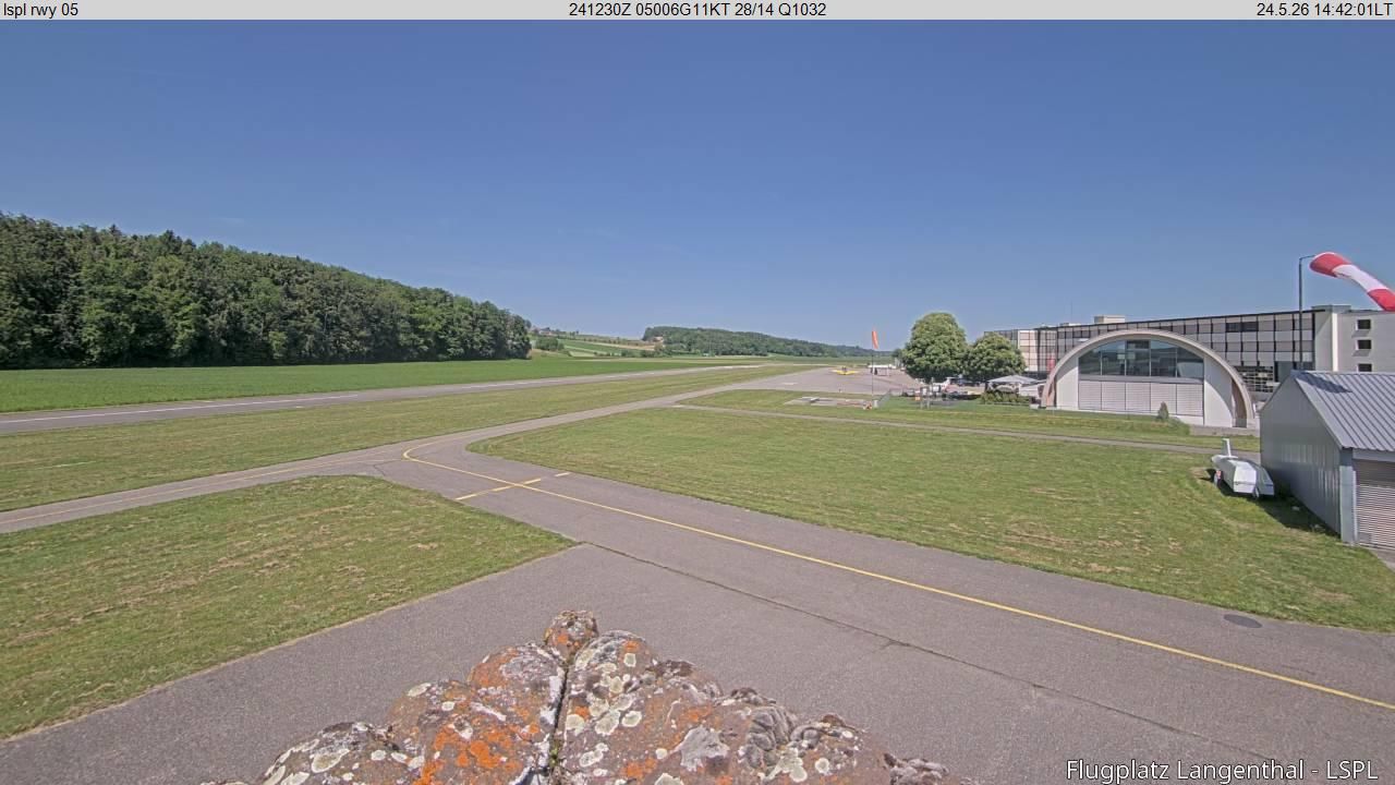 Bleienbach › Nordosten: Airfield Langenthal