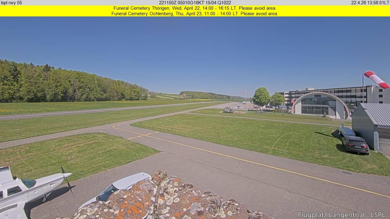 Bleienbach: Airport - Flugplatz Langenthal LSPL