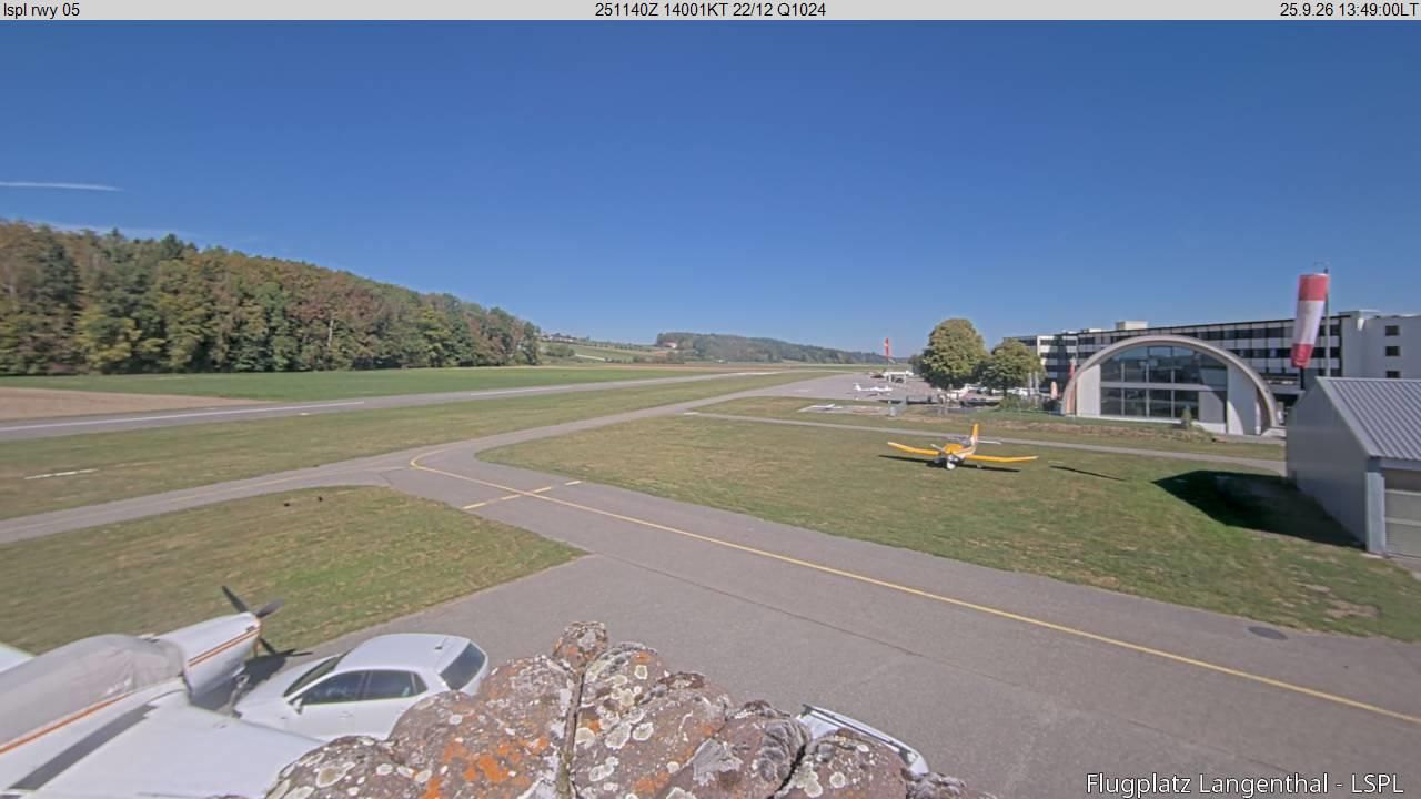 Bleienbach › Nordosten: Airfield Langenthal