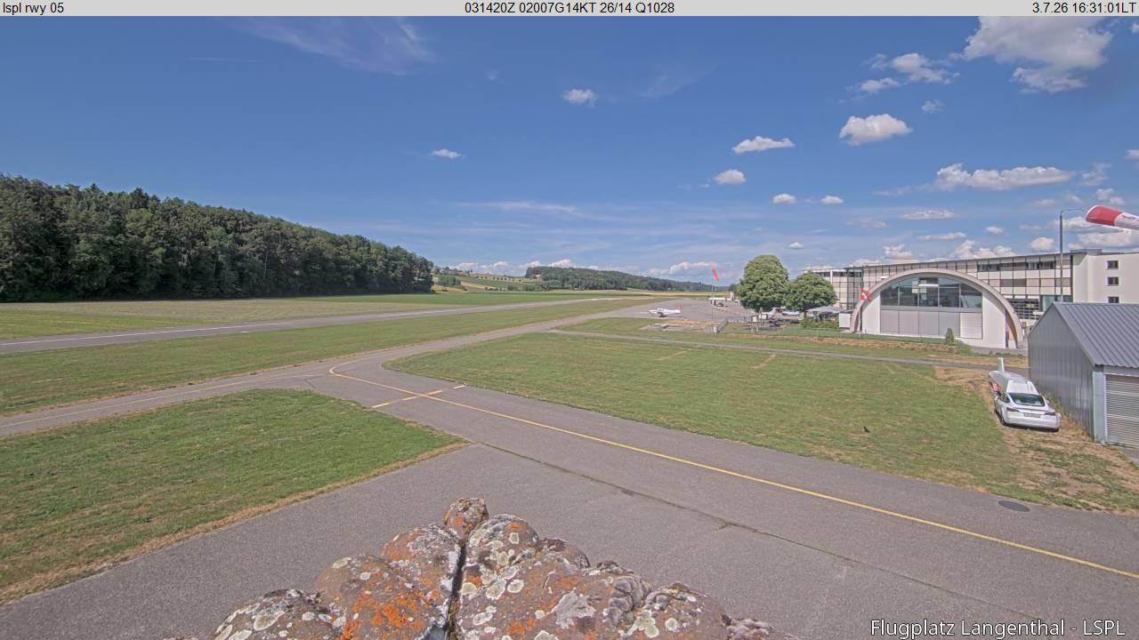 Bleienbach › Nordosten: Airfield Langenthal