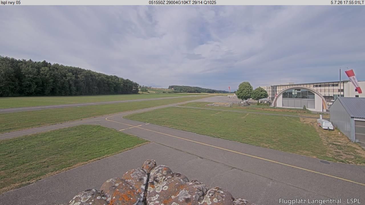 Bleienbach › Nordosten: Airfield Langenthal