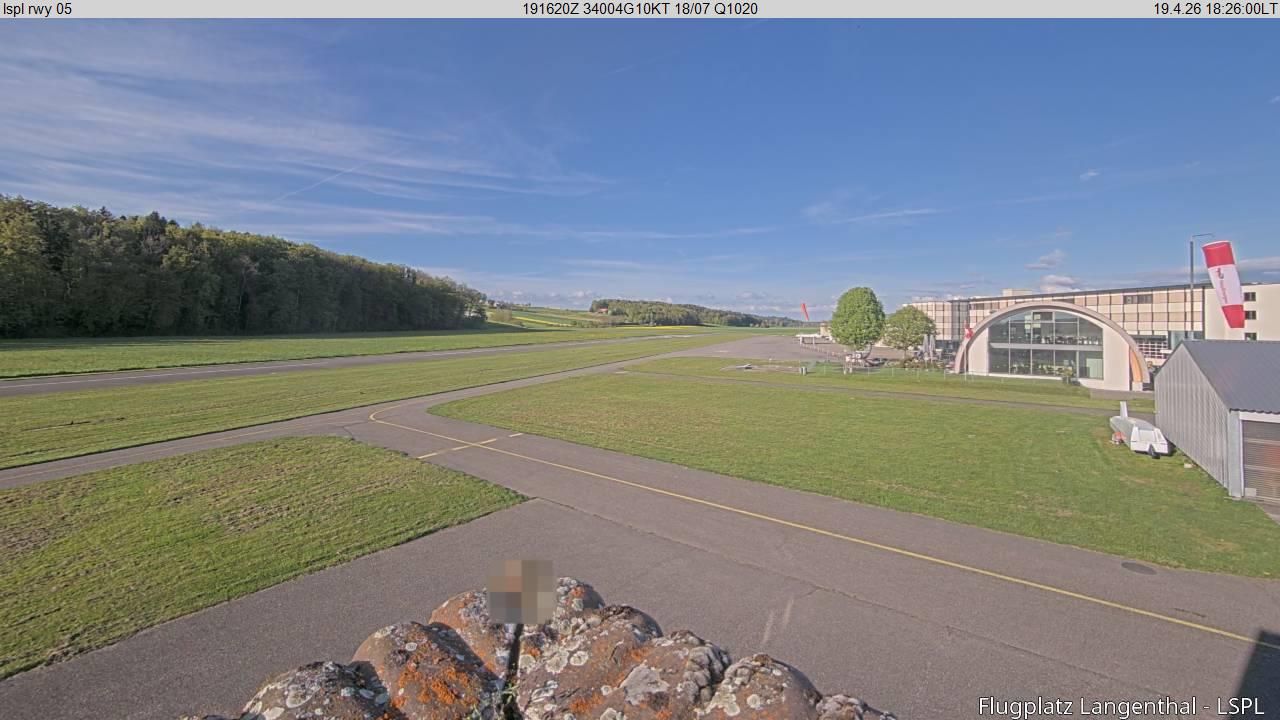 Bleienbach: Airport - Flugplatz Langenthal LSPL