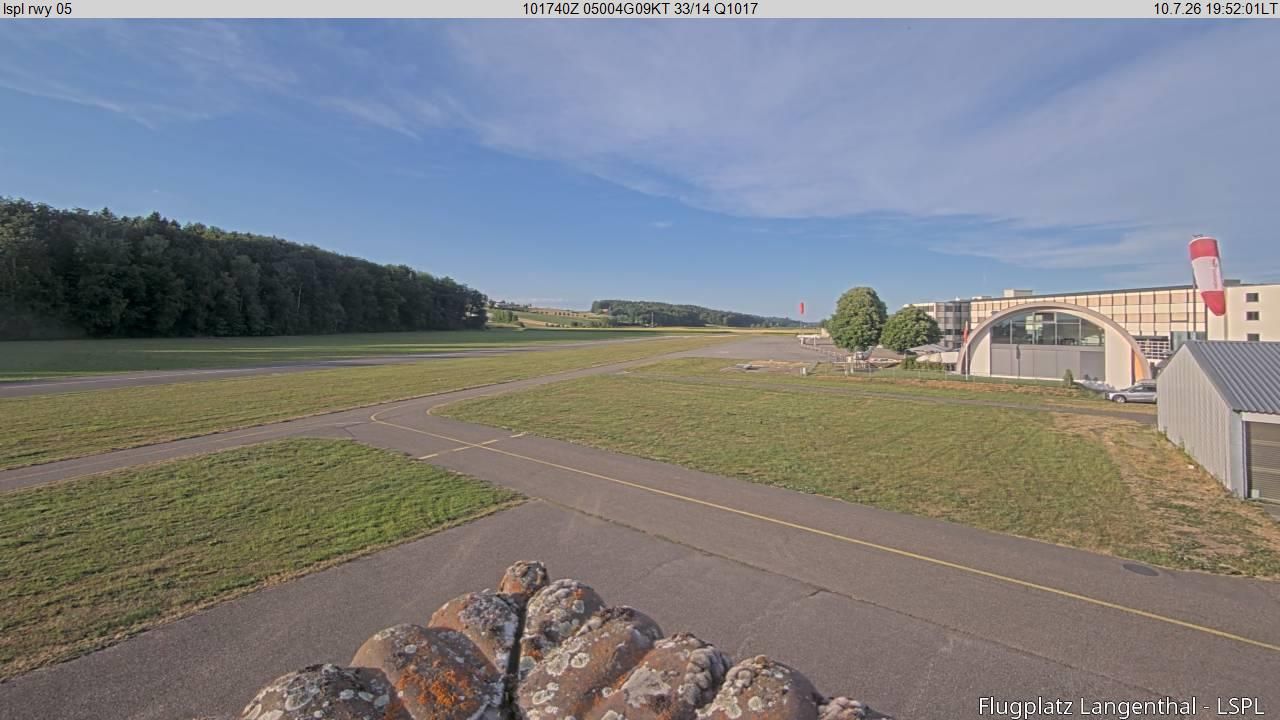 Bleienbach › Nordosten: Airfield Langenthal