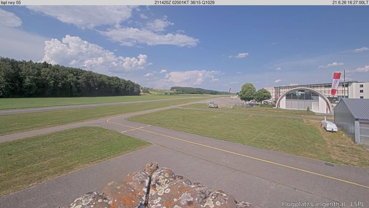 Bleienbach › Nordosten: Airfield Langenthal