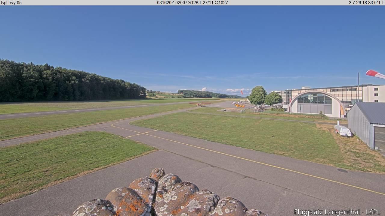 Bleienbach › Nordosten: Airfield Langenthal