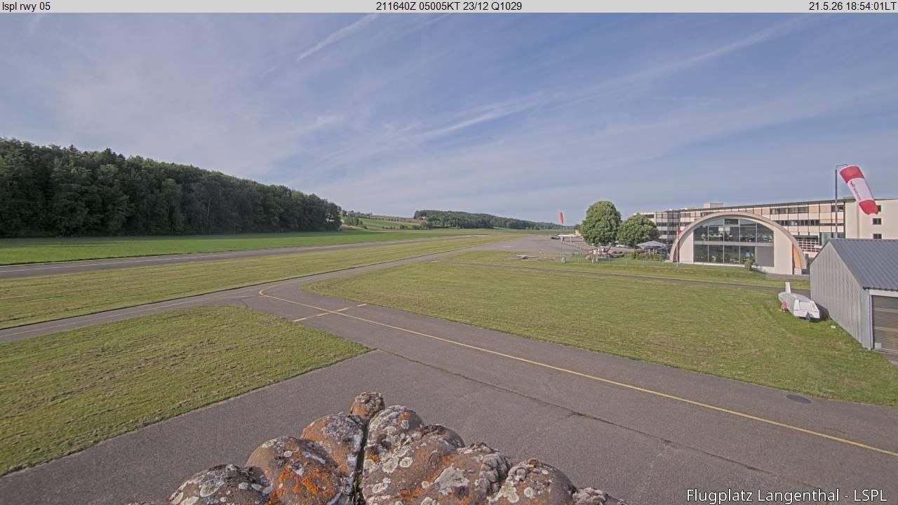 Bleienbach › Nordosten: Airfield Langenthal