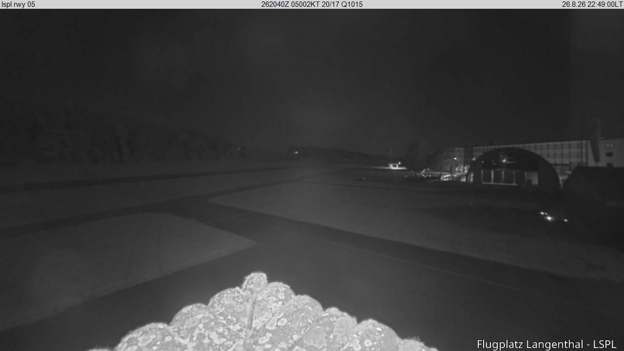 Bleienbach › Nordosten: Airfield Langenthal