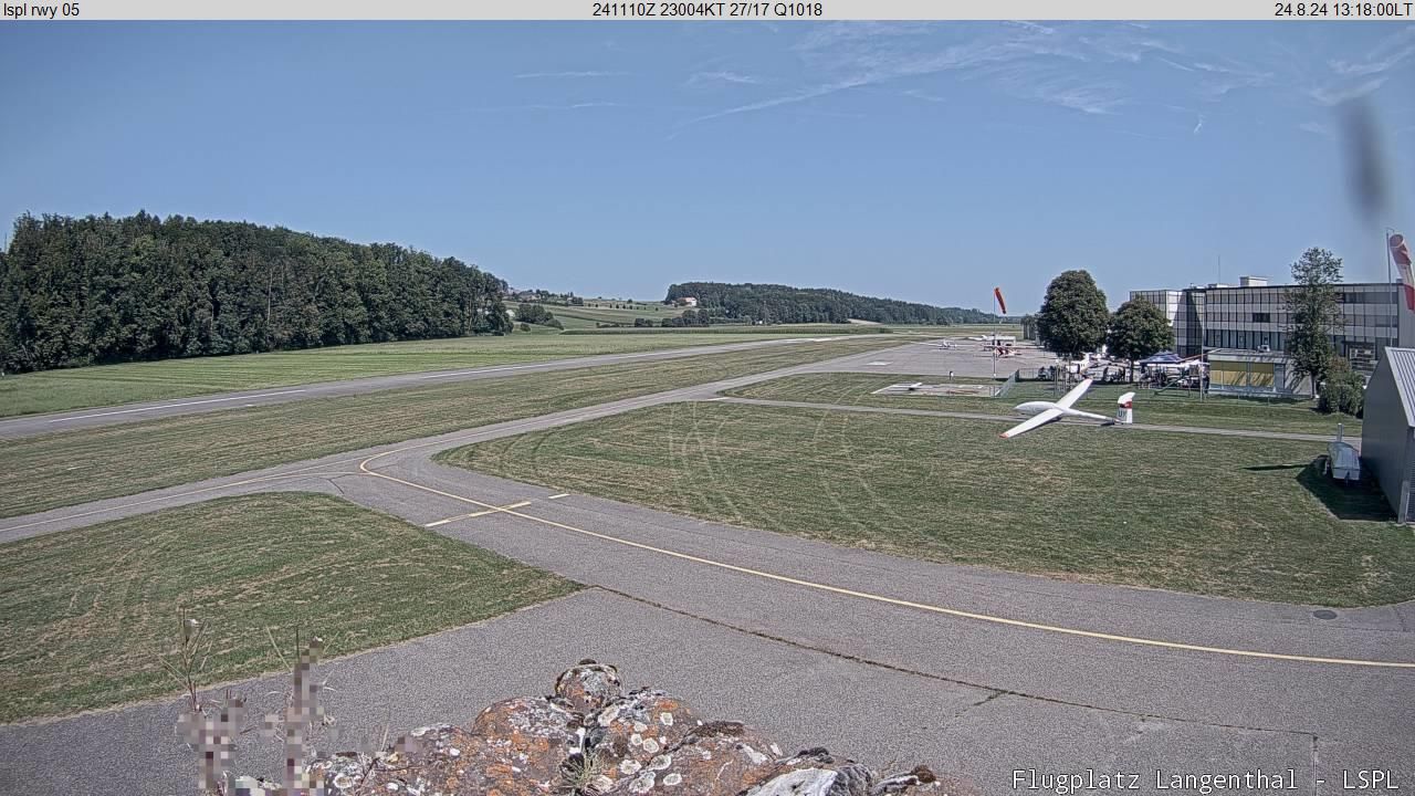 Bleienbach: Airport - Flugplatz Langenthal LSPL