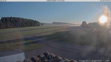 Bleienbach: Airport - Flugplatz Langenthal LSPL