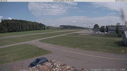 Bleienbach: Airport - Flugplatz Langenthal LSPL