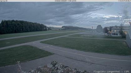 Bleienbach: Airport - Flugplatz Langenthal LSPL