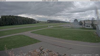 Bleienbach: Airport - Flugplatz Langenthal LSPL