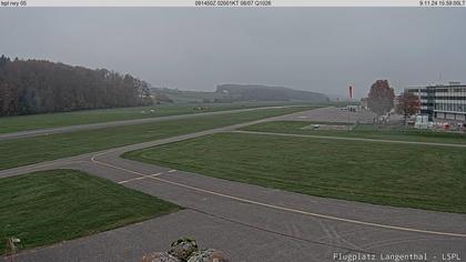 Bleienbach: Airport - Flugplatz Langenthal LSPL