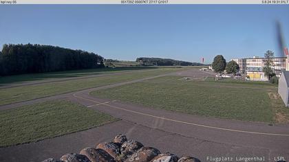 Bleienbach: Airport - Flugplatz Langenthal LSPL