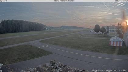 Bleienbach: Airport - Flugplatz Langenthal LSPL