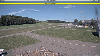 Bleienbach: Airport - Flugplatz Langenthal LSPL