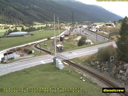 Oberwald: Blick zu den Bahnhöfen der Dampfbahn Furka-Bergstrecke und der Matterhorn-Gotthard-Bahn