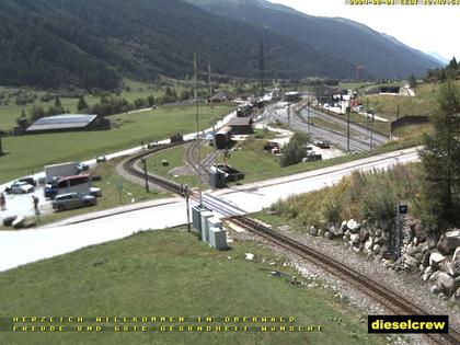 Oberwald: Blick zu den Bahnhöfen der Dampfbahn Furka-Bergstrecke und der Matterhorn-Gotthard-Bahn