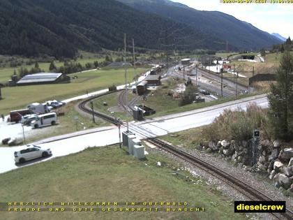 Oberwald: Blick zu den Bahnhöfen der Dampfbahn Furka-Bergstrecke und der Matterhorn-Gotthard-Bahn