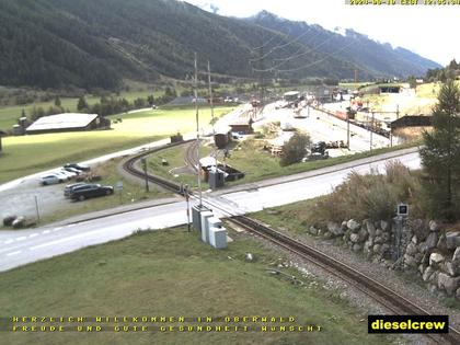 Oberwald: Blick zu den Bahnhöfen der Dampfbahn Furka-Bergstrecke und der Matterhorn-Gotthard-Bahn