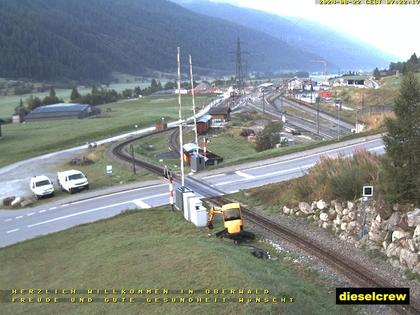 Oberwald: Blick zu den Bahnhöfen der Dampfbahn Furka-Bergstrecke und der Matterhorn-Gotthard-Bahn