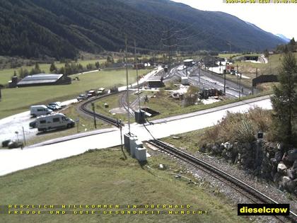 Oberwald: Blick zu den Bahnhöfen der Dampfbahn Furka-Bergstrecke und der Matterhorn-Gotthard-Bahn