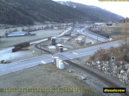 Oberwald: Blick zu den Bahnhöfen der Dampfbahn Furka-Bergstrecke und der Matterhorn-Gotthard-Bahn