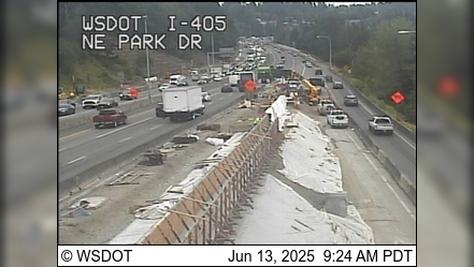 Traffic Cam Avon Park: I-405 at MP 5.3: NE Park Dr