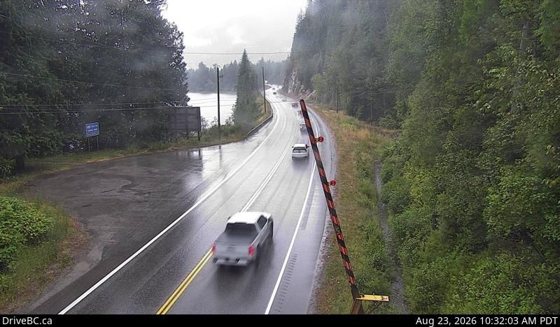 Traffic Cam Columbia-Shuswap Regional District › West: Hwy 1, by Griffin Lake, about 27 km west of Revelstoke, looking west