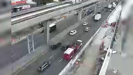 Traffic Cam New York › North: I-678 at Rockaway Bvd