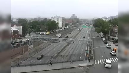 Traffic Cam New York › South: I-95 at Castle Hill Avenue