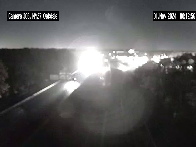 Traffic Cam Islandia › East: NY27 at Oakdale Merge - Camera1