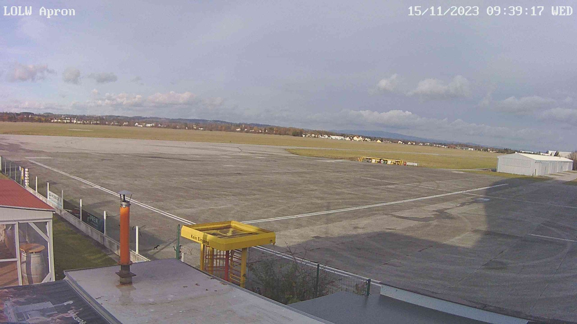 Traffic Cam Kirchham: Wels Airport