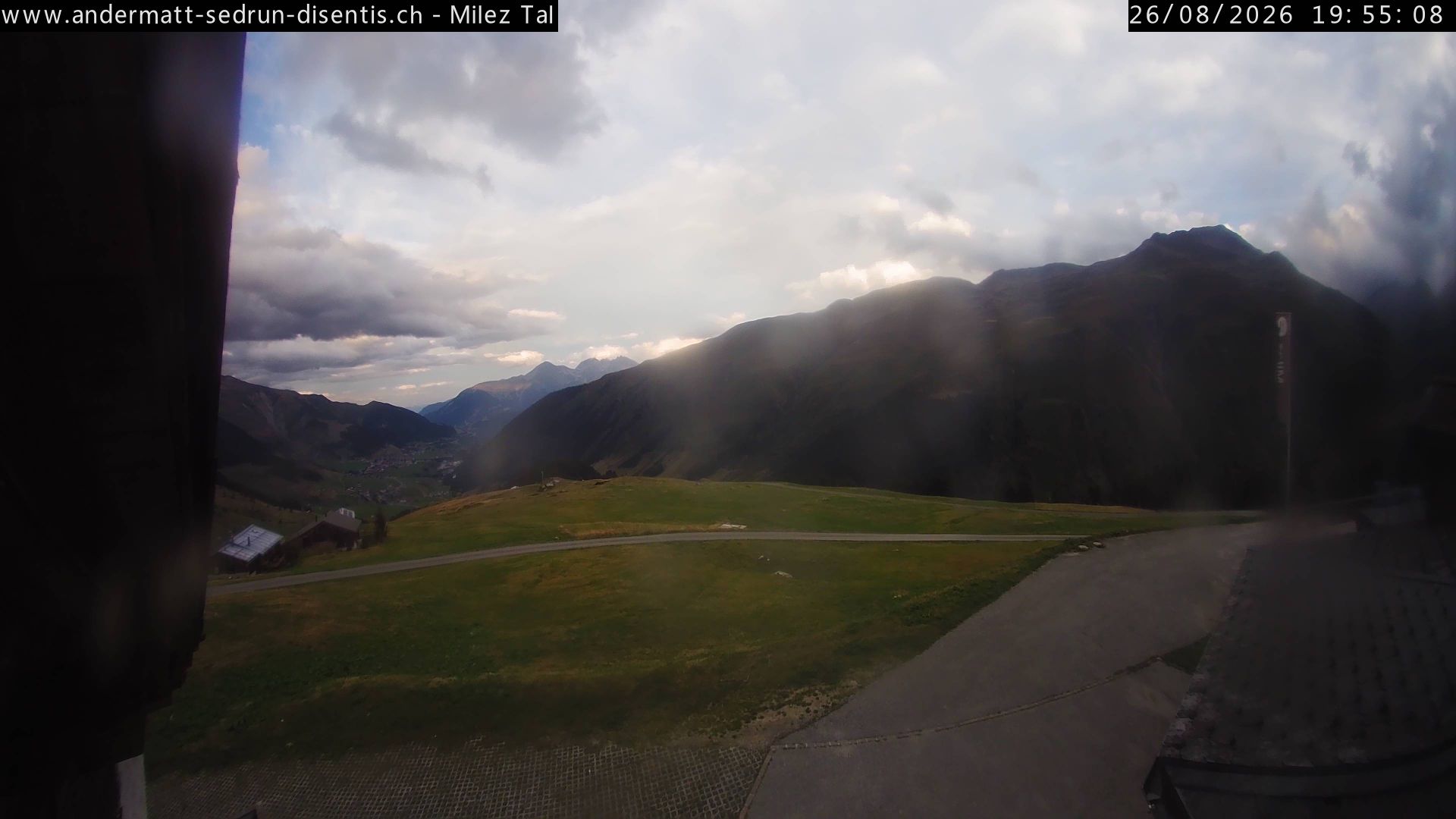 Traffic Cam Tujetsch › East: Milez