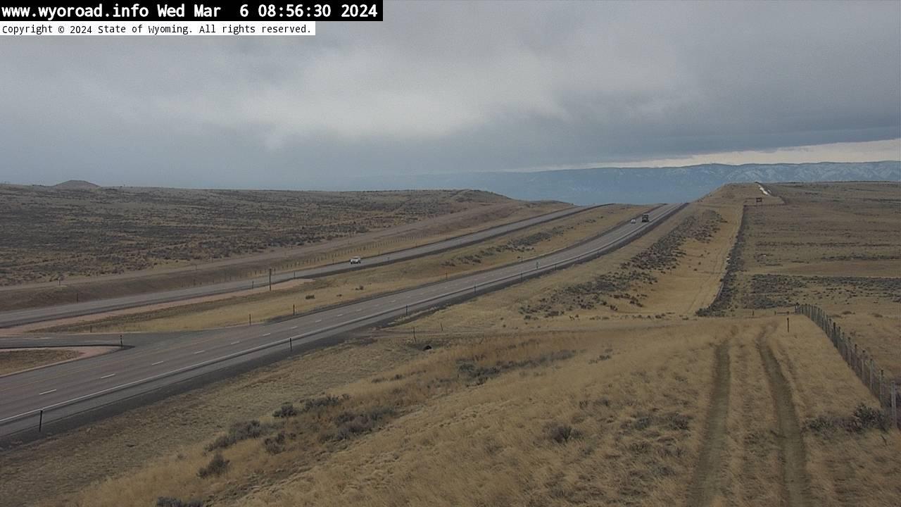 Traffic Cam Natrona County › South: Twenty Mile Hill - SOUTH