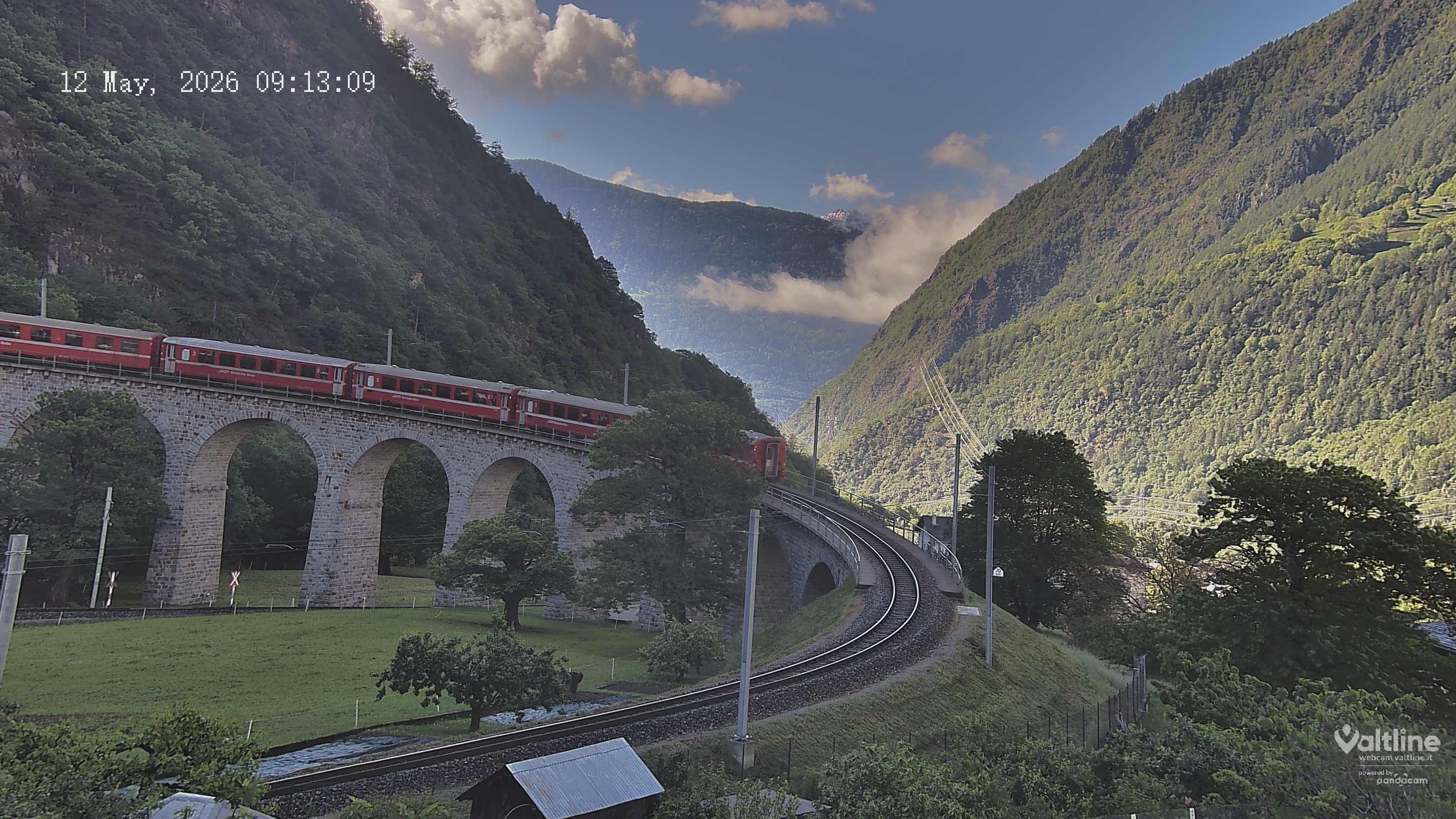 Brusio: Li Canvi: Webcam Trenino Rosso - Bernina Express in Valposchiavo