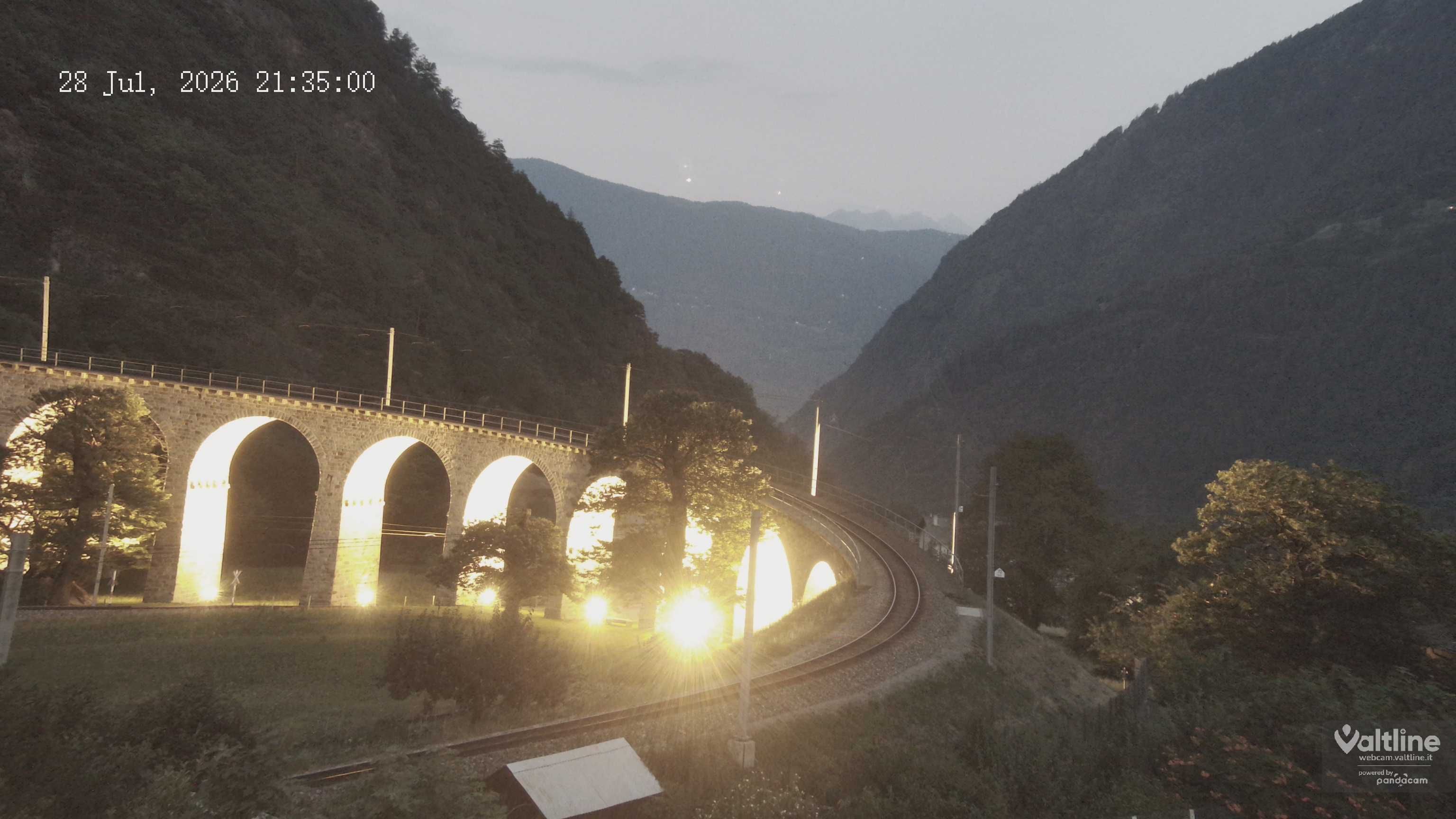 Brusio: Li Canvi: Webcam Trenino Rosso - Bernina Express in Valposchiavo
