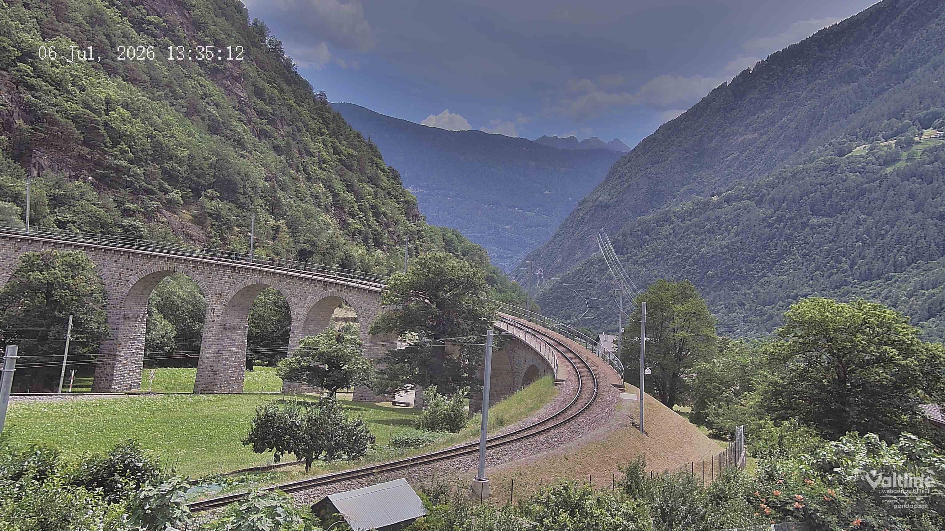 Brusio: Li Canvi: Webcam Trenino Rosso - Bernina Express in Valposchiavo