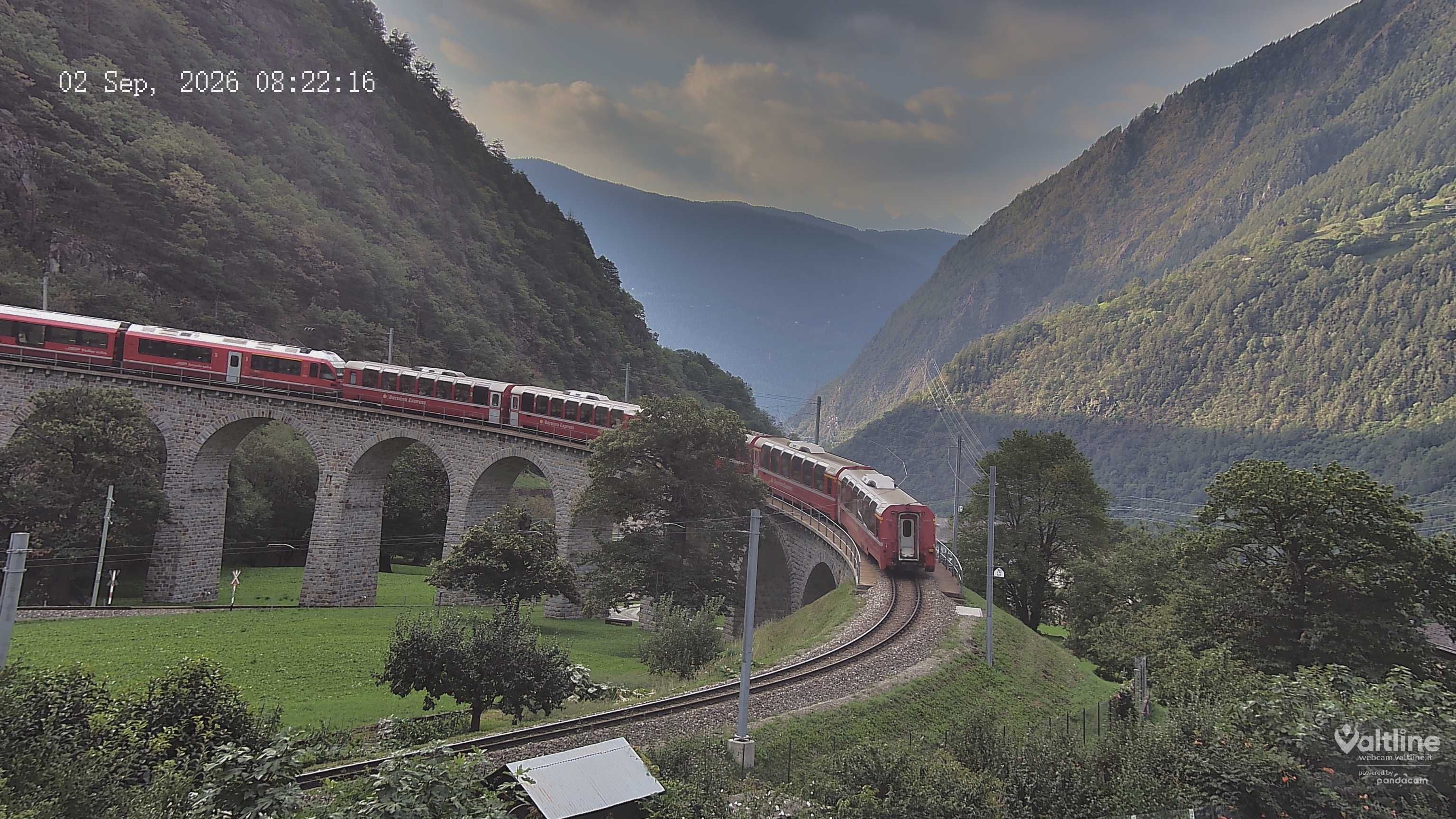 Brusio: Li Canvi: Webcam Trenino Rosso - Bernina Express in Valposchiavo