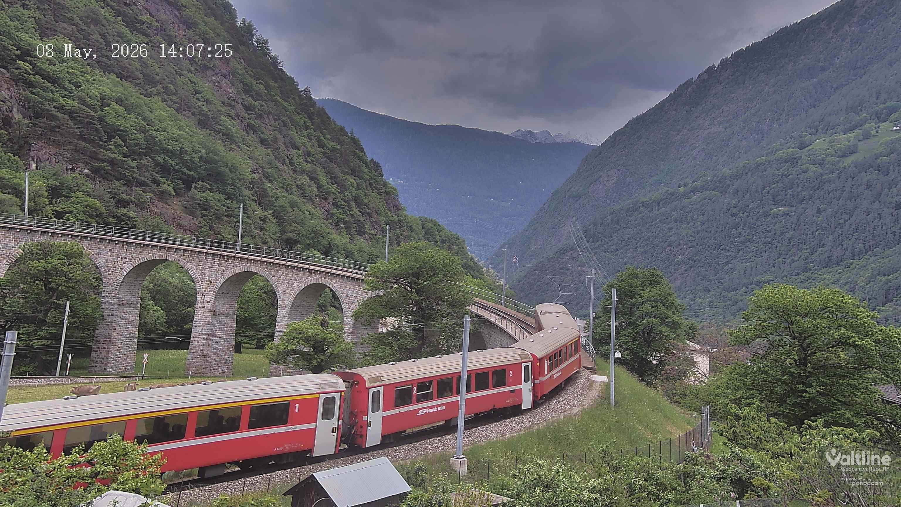 Brusio: Li Canvi: Webcam Trenino Rosso - Bernina Express in Valposchiavo