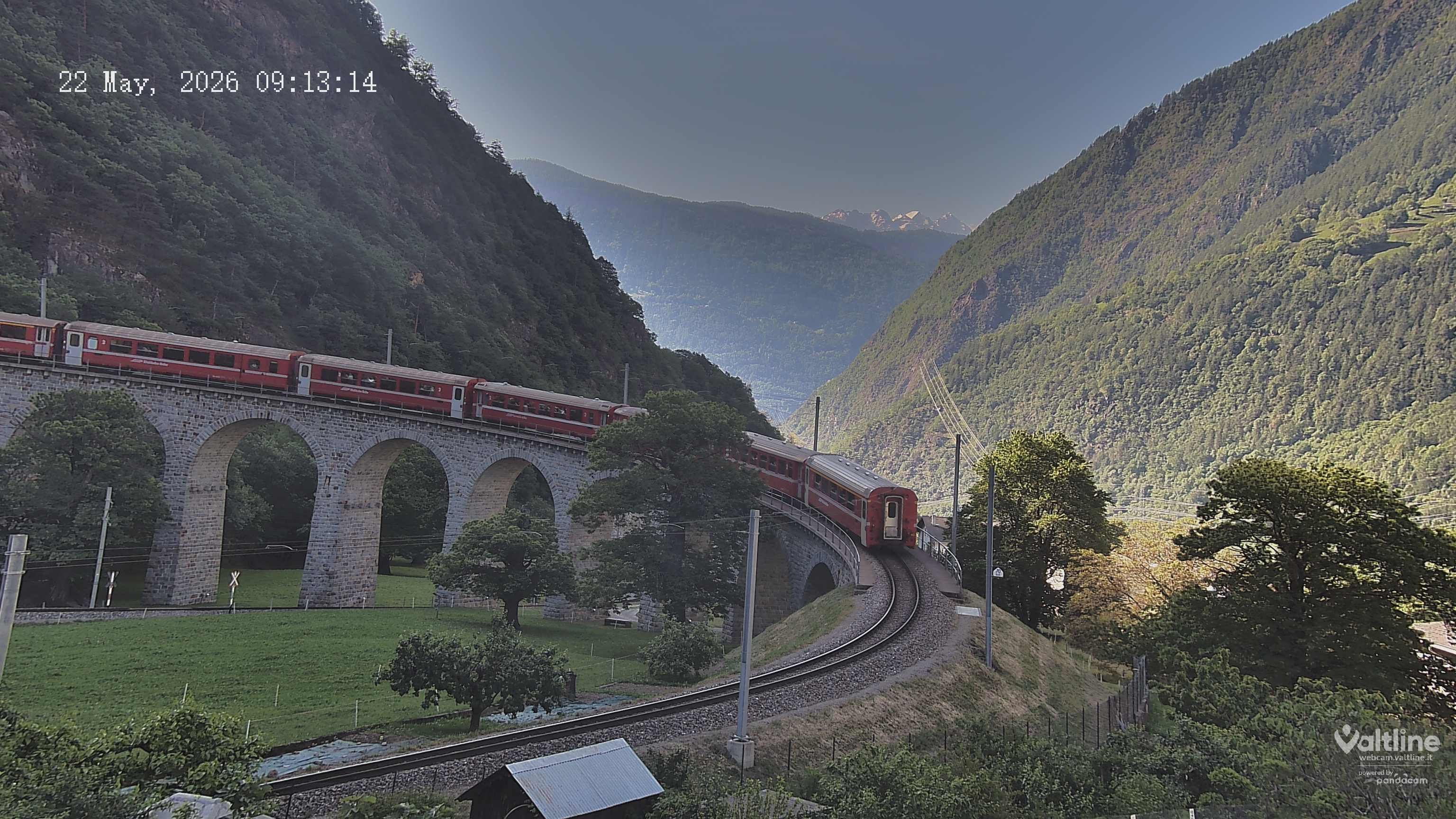 Brusio: Li Canvi: Webcam Trenino Rosso - Bernina Express in Valposchiavo