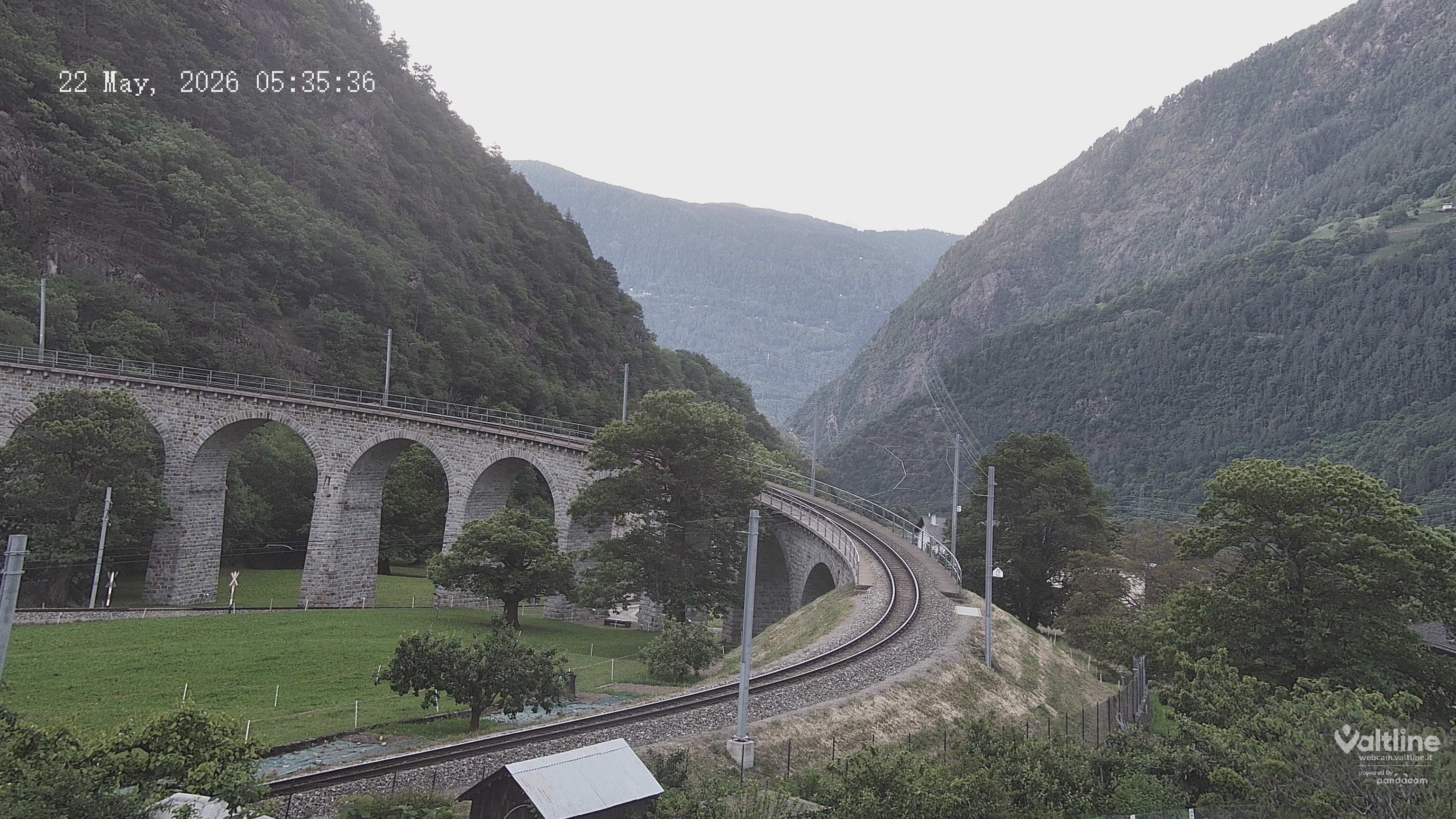 Brusio: Li Canvi: Webcam Trenino Rosso - Bernina Express in Valposchiavo